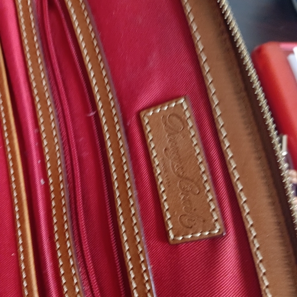 Dooney&bourke purse - Picture 3 of 5